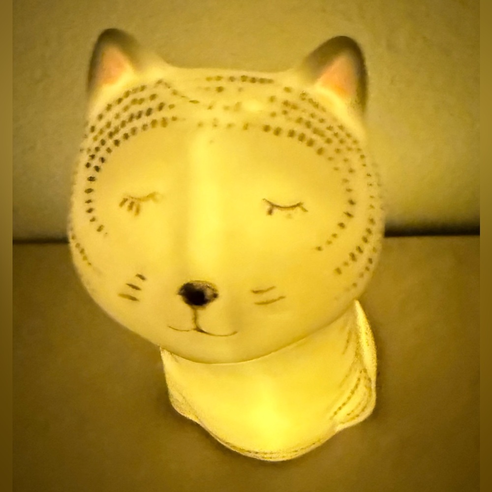 Black & White stripped cat night light. 10” H battery operated. - Picture 7 of 16